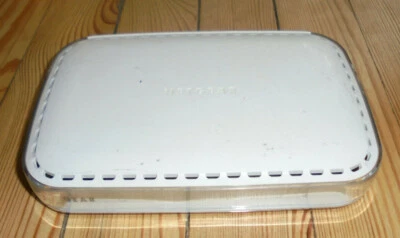 Netgear Web Safe-Router RP614 v3 ohne Netzteil - 4 x LAN - Bild 1 von 4