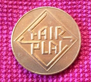 100 x Token Weiterspielmünze Spielmünzen Coins Wertmarken Medaille - Bild 1 von 2