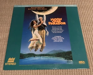 MOON OVER PARADOR (Laserdisc) Richard Dreyfuss Raul Julia Sonia Braga NEW SEALED - Foto 1 di 2