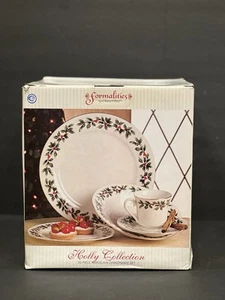 1980s Formalities Baum Bros Porcelain Christmas Holly Berry 20 pc Dinner Set/4 - Picture 1 of 9
