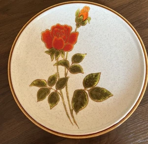 1 Vintage Dinner Plate/ Mikasa Natural Beauty/ Rose Parade /Japan - Picture 1 of 4