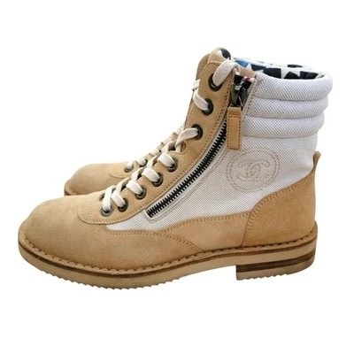 香奈儿 2015 CC 标志战斗靴米色麂皮绒帆布 IT 38 美国 7.5 认证 — 第 1/4 张图片