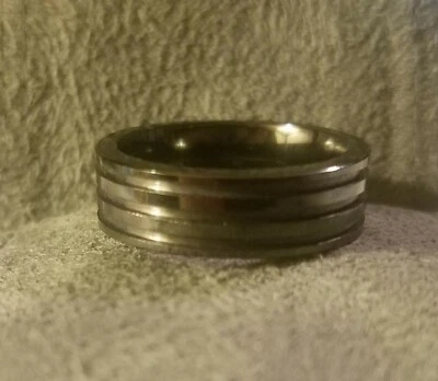 Cincel Negro Acero Inoxidable Acanalado 8mm Banda Pulida CER11 Talla 10 Foto 1 de 3