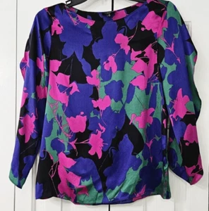 TALBOTS 100% Silk Blouse Top Vibrant 3/4 Length Overlapping Petal Sleeve Sz 2P - Picture 1 of 7