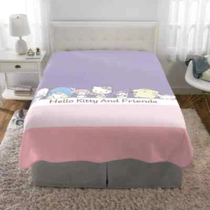 Hello Kitty Kids' Blanket 62" x 90" NEW - Picture 1 of 2