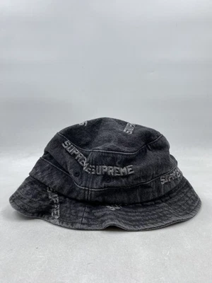 Sombrero cubo Supreme negro con logotipo Foto 1 de 4