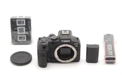 Canon EOS R7 Count less than 11,000 shots!! from Japan [Near Mint] #8123653A - Image 1 of 4