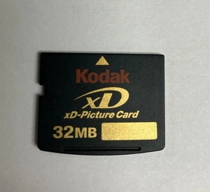 32MB Kodak xD Picture Card Camera Memory Card (Fits Olympus And Fujifilm) - Picture 1 of 2