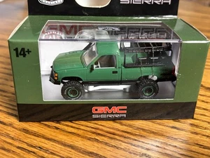 M2 Machines 1998 GMC Sierra 1500 4x4 Pickup Truck - Picture 1 of 4