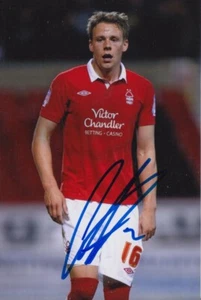 CHRIS GUNTER FOTO 6X4 FIRMATA A MANO NOTTINGHAM FOREST FOOTBALL AUTOGRAFO 1 - Foto 1 di 1