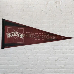 Vtg NCAA 12 X 30 Wincraft Felt Pennant Mississippi State University Bulldogs - Picture 1 of 9