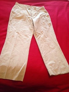 COLUMBIA SPORTSWEAR WOMENS CHINOS, KHAKI PANTS, ANKLE LENGTH, SIZE 10 NICE NWOT - Picture 1 of 7