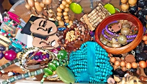 CHUNKY LOT VINTAGE WOOD GRAIN ASSORTED MIX JEWELRY LBS  34 PCS - Picture 1 of 4