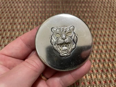 Vintage Jaguar Steering Wheel Center Cap Emblem Silver (ON-25-426) - Image 1 of 4