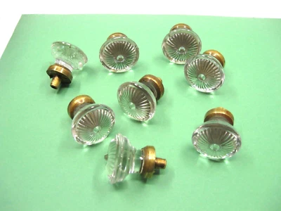 8 tiradores de cajón de vidrio vintage de 1-3/8" de diámetro x 1-1/4" de profundidad con base de cobre/latón Foto 1 de 4