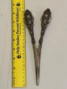Unger Brothers Art Nouveau Sterling Silver hair straightener lady daisy figural - Picture 1 of 3