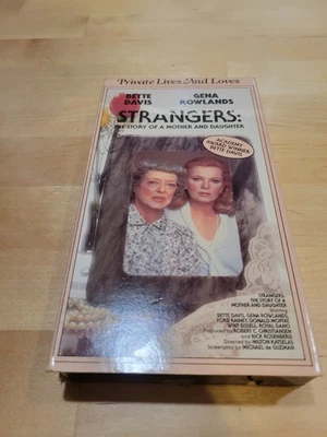 STRANGERS: THE STORY OF A MOTHER AND DAUGHTER 1985 VHS Lightning Video VHS RARE Foto 1 de 4