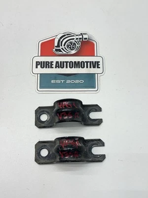 2003-2007 Infiniti G35 Rear Sway Bar Mounting D Bracket Pair Set OEM 4142 - Image 1 of 4