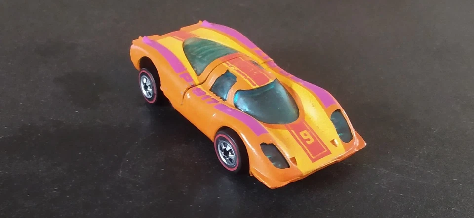 Vintage completely original Hot Wheels redline Porsche P-917 flying colors NICE - Image 1 of 4