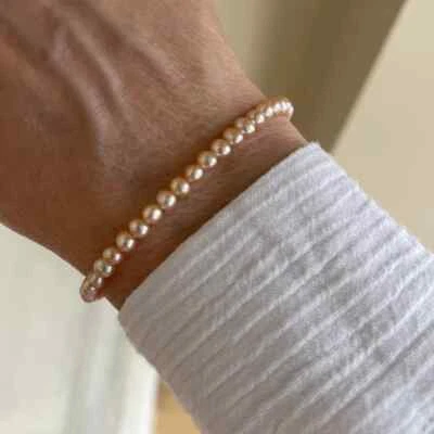 Pequeño y delicado brazalete de perlas de agua dulce AAA semi-redondo rosa melocotón Foto 1 de 4