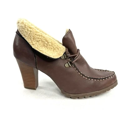 Zapato botín al tobillo de encaje con tacón de cuero sintético marrón talla 9 talla 9 con volantes tallados en piel de oveja Foto 1 de 4