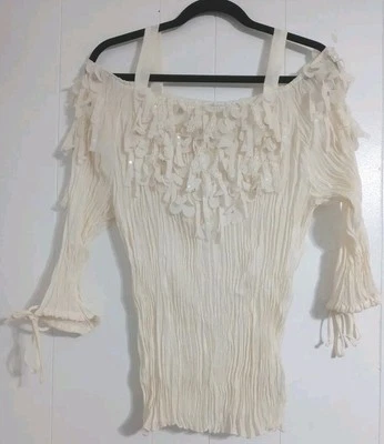 Blusa Top Kaelyn Max II Crudo Gasa Crepé Hombro Frío 2X Volantes Florales Cuentas Foto 1 de 4