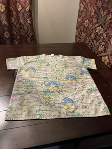 Womens Scrub Butterflies Flowers Size L Medical Dental Nurse Vet Scrubs, V-neck - Picture 1 of 22