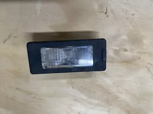 License Plate Lamp Light 11-17 VW Jetta Tiguan Touareg - Genuine 5N0 943 021 - Picture 1 of 5