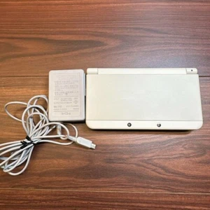 Nintendo New 3DS White 2855 From Japan - Picture 1 of 20