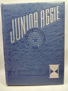 The 1942 Junior Aggie Yearbook North Texas Agricultural College With Inscription - Bild 1 von 7