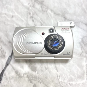 Olympus CAMEDIA C 2 Zoom Digital Camera 2MP 3x Zoom Compact Silver Japan - Picture 1 of 7