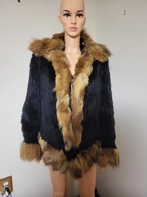 Chaqueta de piel genuina talla M con cuello y ribete de piel de zorro verde azulado  Foto 1 de 4