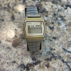 Vintage Seiko Chronograph LCD Digital Watch. Untested & In As Is Conditions - Picture 1 of 24