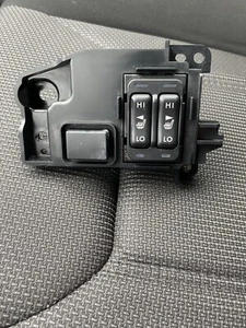 2017-2023 Subaru Impreza Center Console Heat, Heater Switch, Oem - Picture 1 of 2