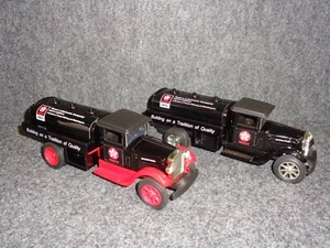 MATCHING SNs Texaco Lubricants 1929 I.H. Tanker Trucks EMPLOYEE SAMPLER ED & REG - Picture 1 of 7