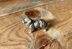 Vintage Miniature Pewter Dog Ornament - Golden Retriever - 3.5cm - Picture 1 of 7