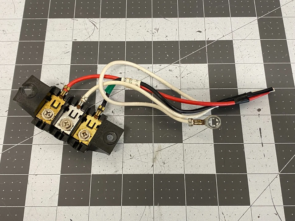 Frigidaire Laundry Center Terminal Block P# 134037400 134101400 - Image 1 of 4