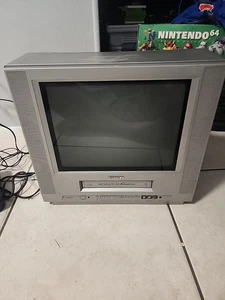 Toshiba MV14FM4 TV VCR Combo Flat Screen 14" VHS Recorder - Picture 1 of 9