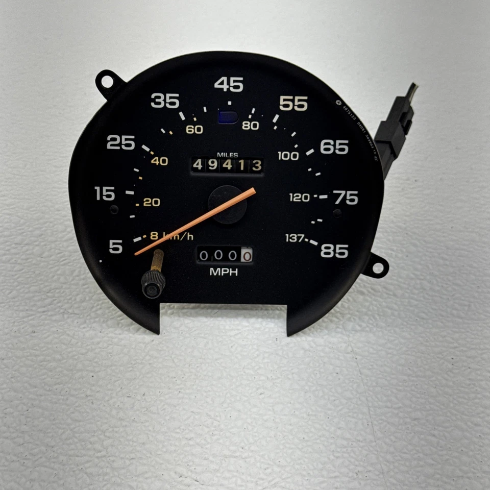 Medidor de velocímetro 81-89 Dodge Truck D150 D250 D350 W150 W250 W350 fabricante de equipamento original 4075123 - Imagem 1 de 4