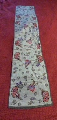 VTG Oscar de la Renta Scarf Long Boho Paisley Floral Print on Gray Background - Image 1 of 4