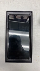 LG V30 64GB Silver Verizon Phone Not Turning On Phone for Parts Only - Picture 1 of 2