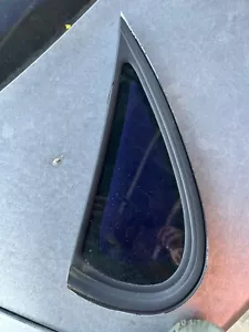96-07 Ford Taurus 4 door sedan Driver Left Rear Quarter Glass - Picture 1 of 6