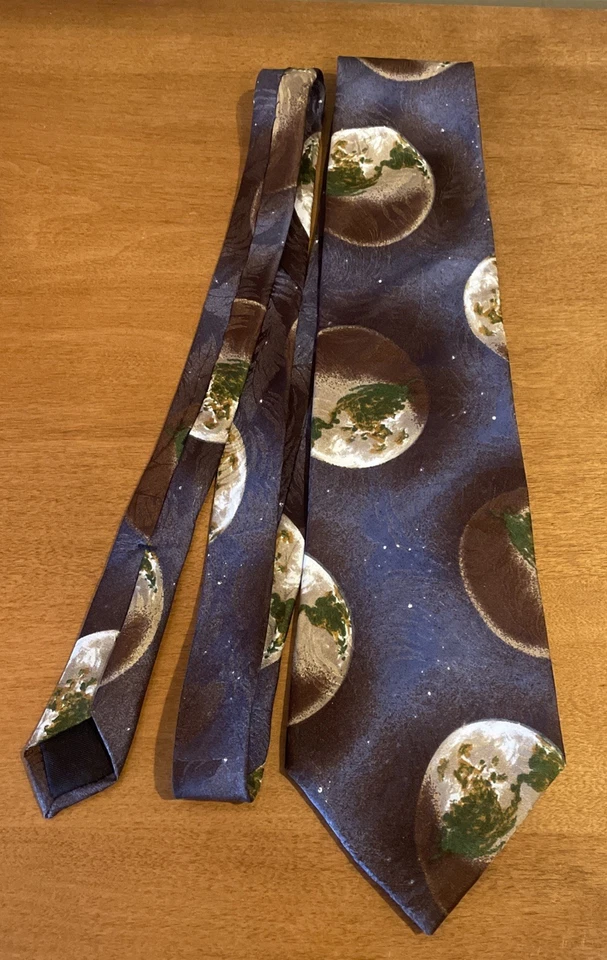 Vtg Earth Air Water Tree Blue Planet Earth Mens Neck Tie 57” X 4” - Image 1 of 4