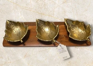 3 Messing Blatt Schalen auf Sheeshamholz Serviertablett•Display•Schmuckstücke Made in India  - Bild 1 von 15