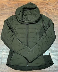 NEU Lululemon Extra Mile Damenjacke dunkeloliv Größe 6 - Bild 1 von 11