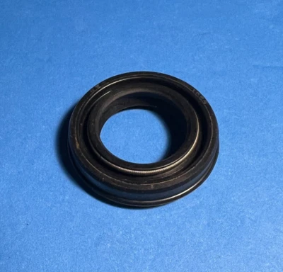 Yamaha XS1 XS2 XS650 Left Crank Oil Seal 93103-25059 23102-25121 1970 1971 1972 - Image 1 of 3