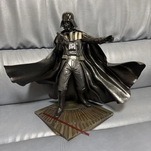 Star Wars Darth Vader 1/7 Scale Figure Broken Lightsaber Used, Box - Picture 1 of 6