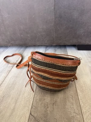 Bolso de hombro vintage tejido de cuero con correas de mercado de paja cartera hippie boho Foto 1 de 4