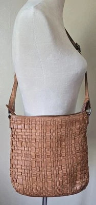 Bolso Bandolera Anthropologie Vilenca Holanda Cuero Tejido Coñac Bolso Boho Foto 1 de 4