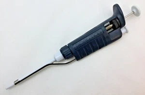 Pipeta ajustable clásica Gilson Pipetman 10-100μL | Limpia + Calibrada - Imagen 1 de 6